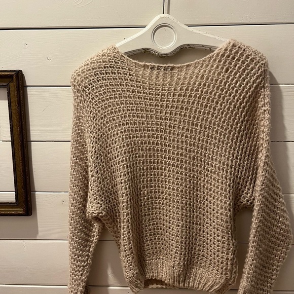 🤎NWOT Chunky Knit Beige Sweater - Active USA (S) - Picture 7 of 8